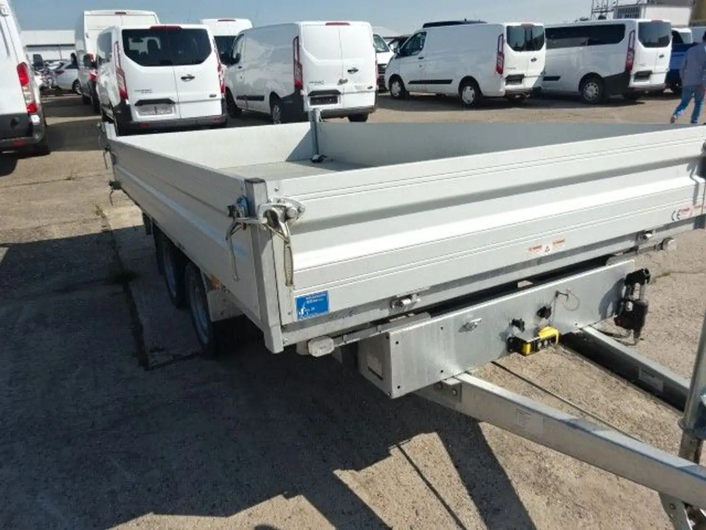 Humbaur HTK-Garant Dreiseitenkipper 3000kg - 2