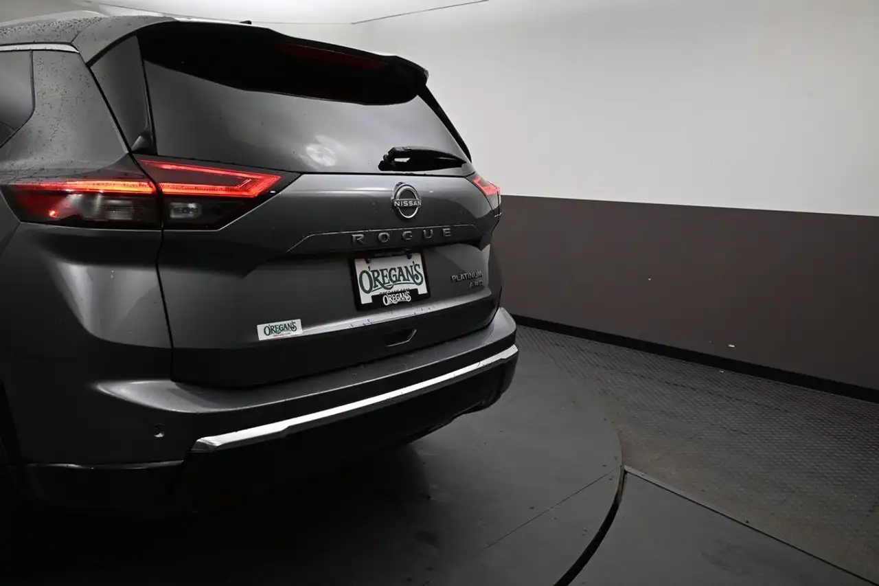 Nissan Rogue снимка Nissan Rogue