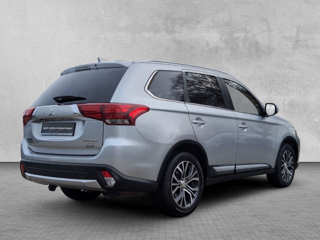 Mitsubishi Outlander EDITION 100 2,0l MIVEC 2WD CVT KAMERA BLUETOOTH