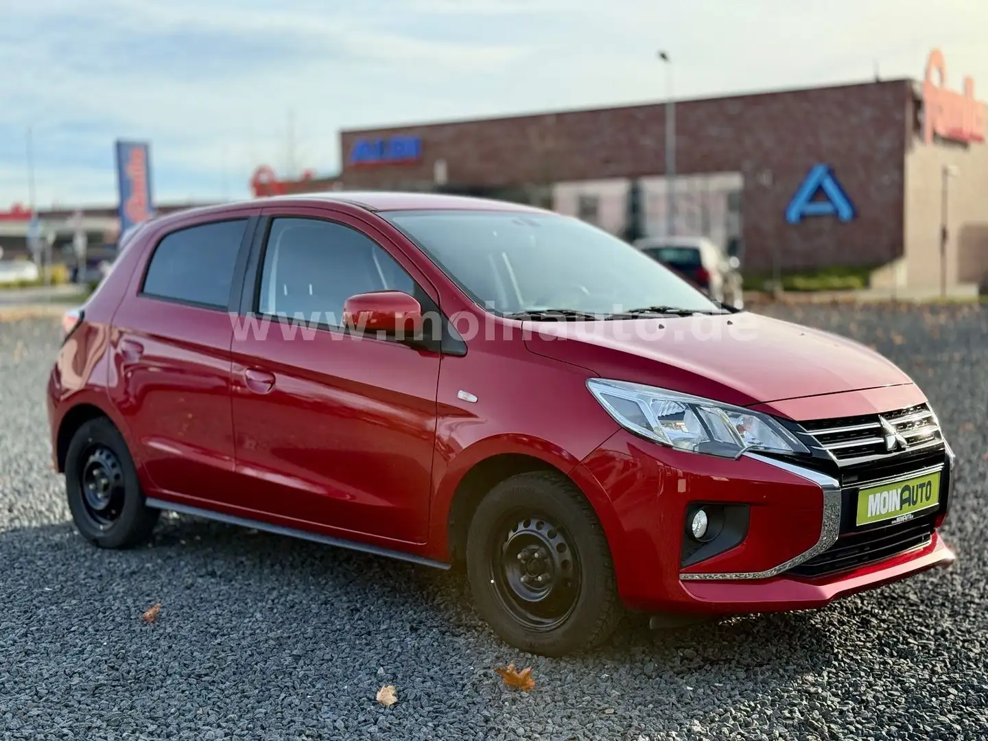 Mitsubishi Space Star Spirit+ NAVI TEMPOMAT SITZHEIZUNG APP Rouge - 1