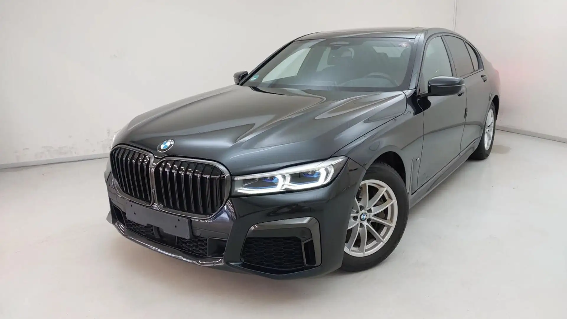 BMW 730 7 Lim 730 d xDrive M-Sport Shadow-Line Schwarz - 1