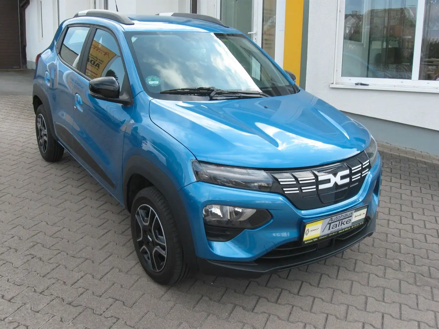 Dacia Spring Electric Essential Blau - 1