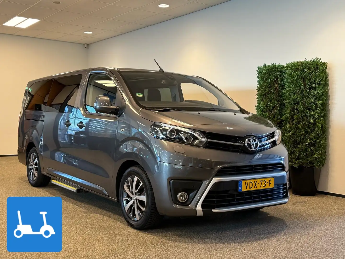 Toyota Proace L2H1 Dubbele Cabine (MARGE) Incl. oprijplatform Grijs - 1
