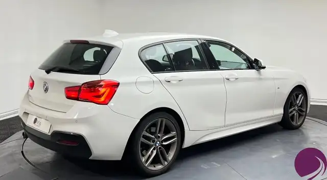 BMW 1 Series view 5