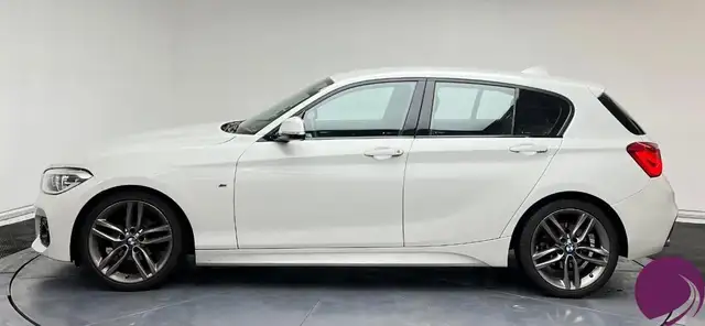 BMW 1 Series view 3