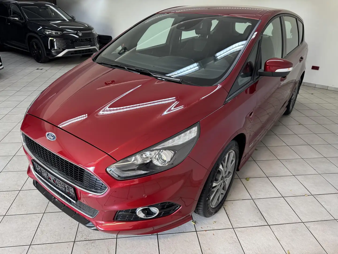 Ford S-Max 2.0 TDI ST-LIne (190PS) Allrad/NAVI/AHK/8-FACH ... Rot - 2