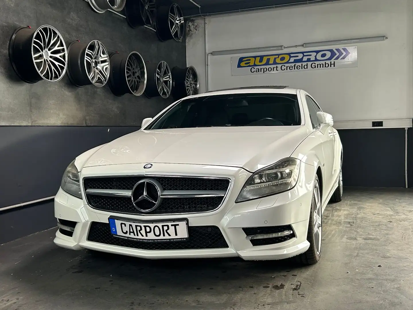 Mercedes-Benz CLS 500 AMG Beyaz - 1