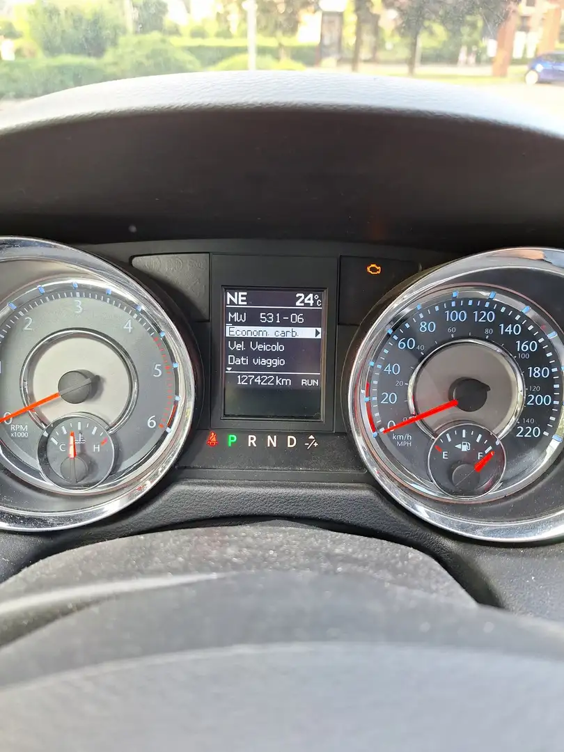 Lancia Voyager 2.8L Gold 163cv auto - 1