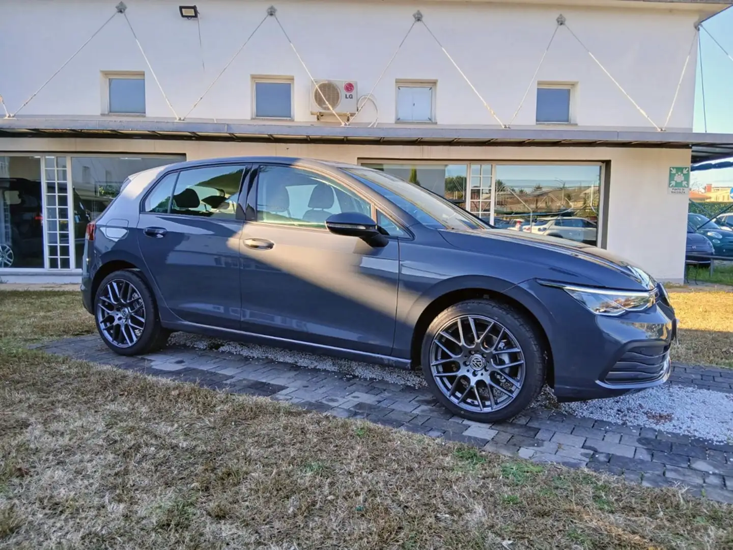 Volkswagen Golf Volkswagen Golf 8 1.5 ETSI 130cv DSG - PROMO GALL Grau - 2