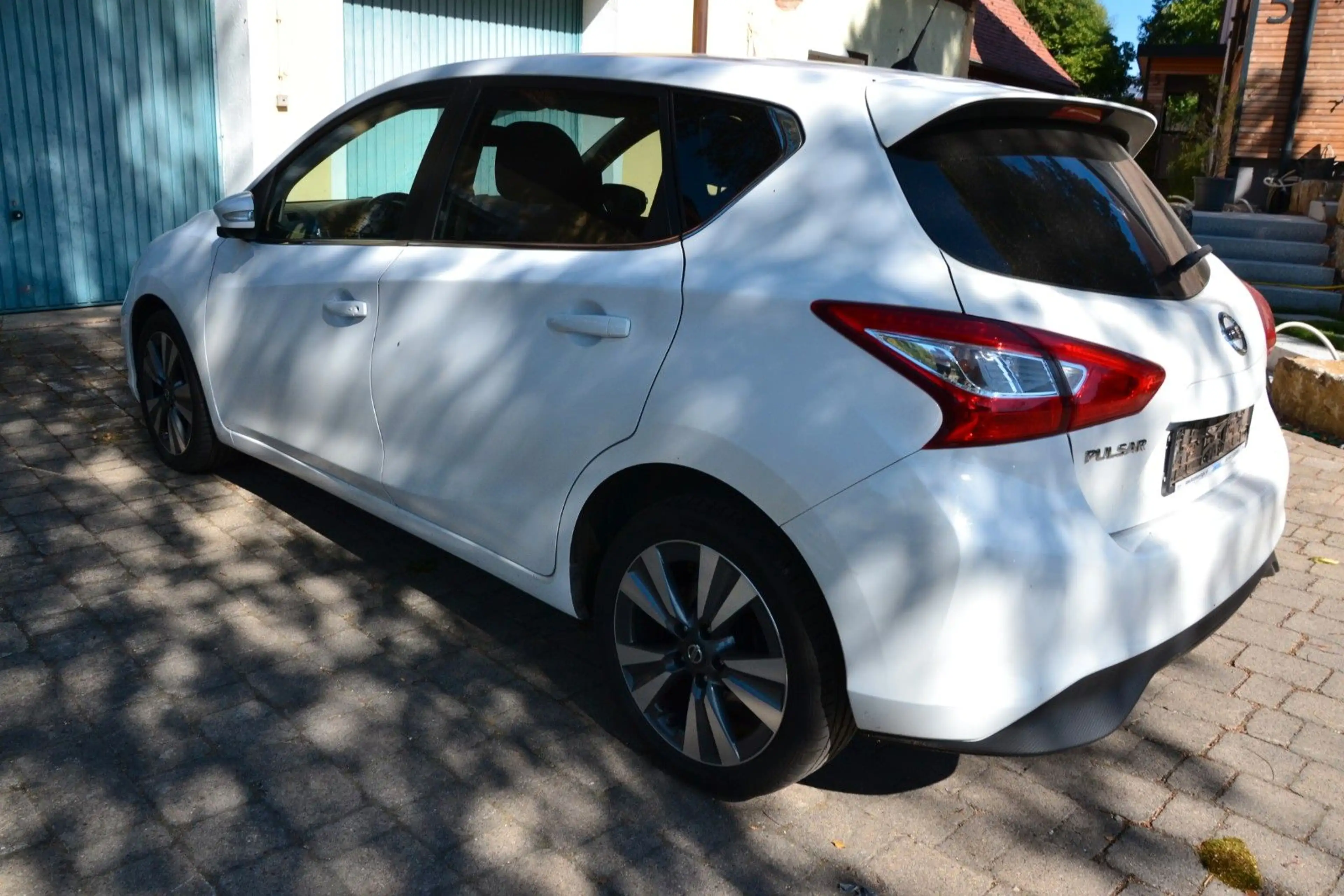 Nissan Pulsar Acenta Launch Edition — photo 3