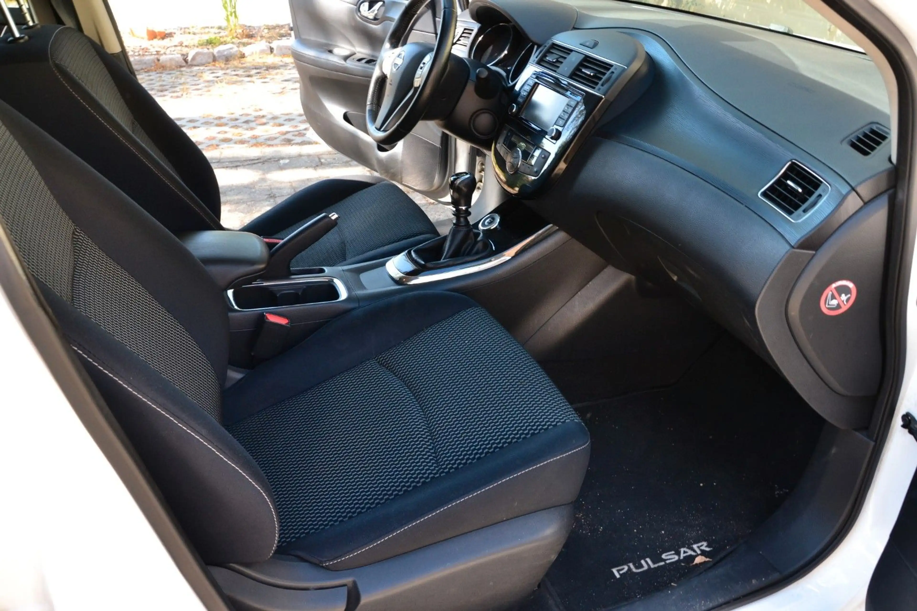 Nissan Pulsar Acenta Launch Edition — photo 8