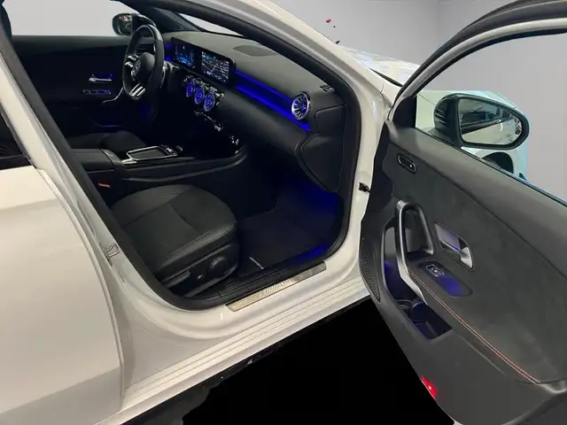 Mercedes-Benz A-Class view 9