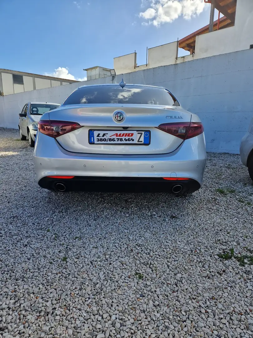Alfa Romeo Giulia 2.2 t Super 180cv auto - 2