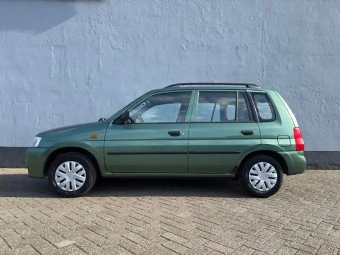 Mazda Demio 1.3 Comfort - Trekhaak - APK 01-27 Grün - 2