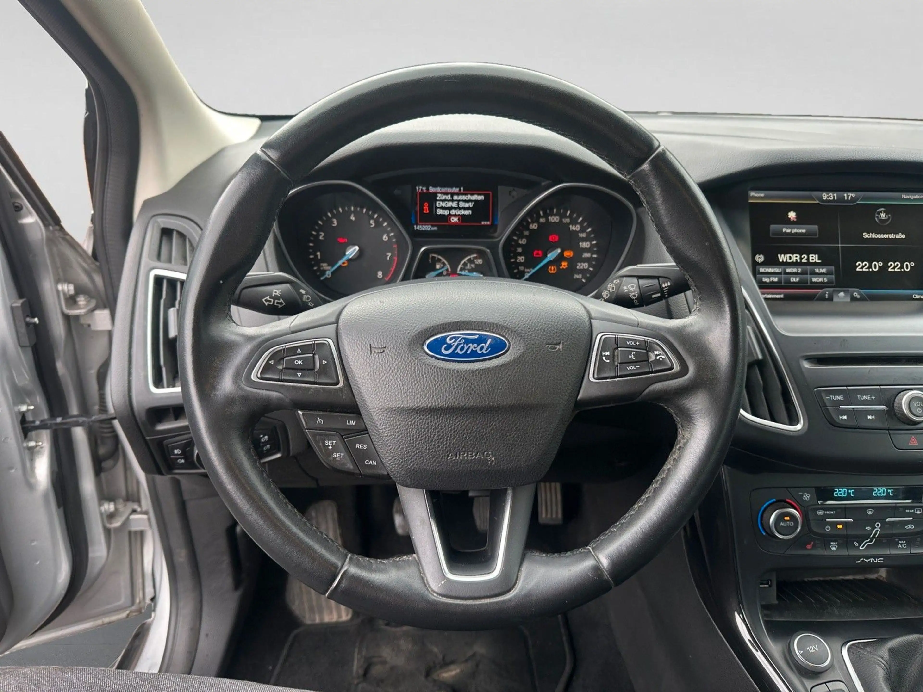 Ford Focus Turnier 1.5l*Titanium*PDC* — photo 15