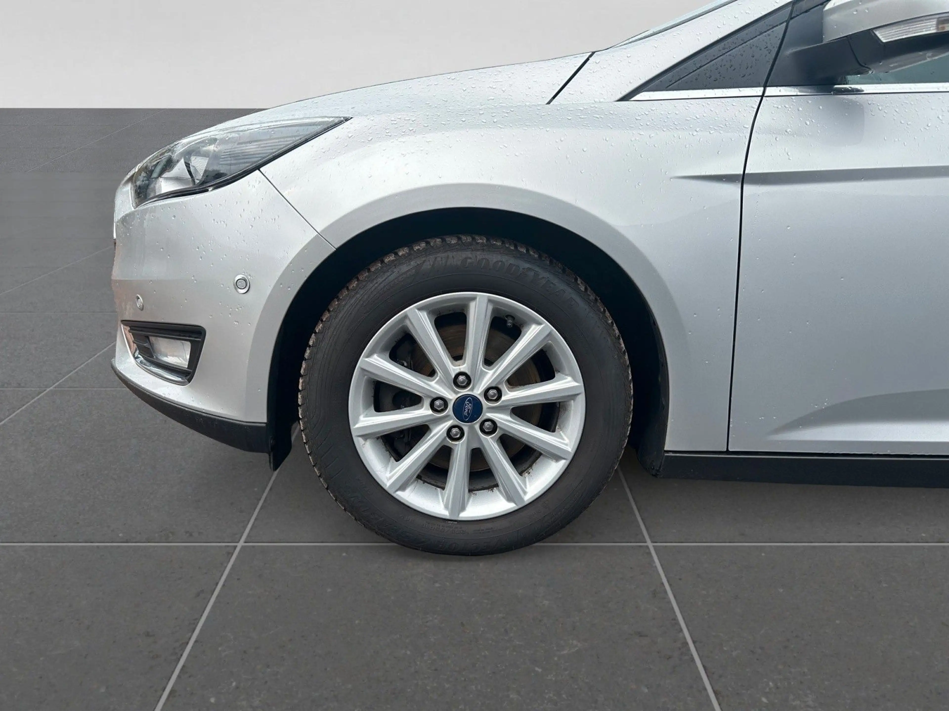 Ford Focus Turnier 1.5l*Titanium*PDC* — photo 5