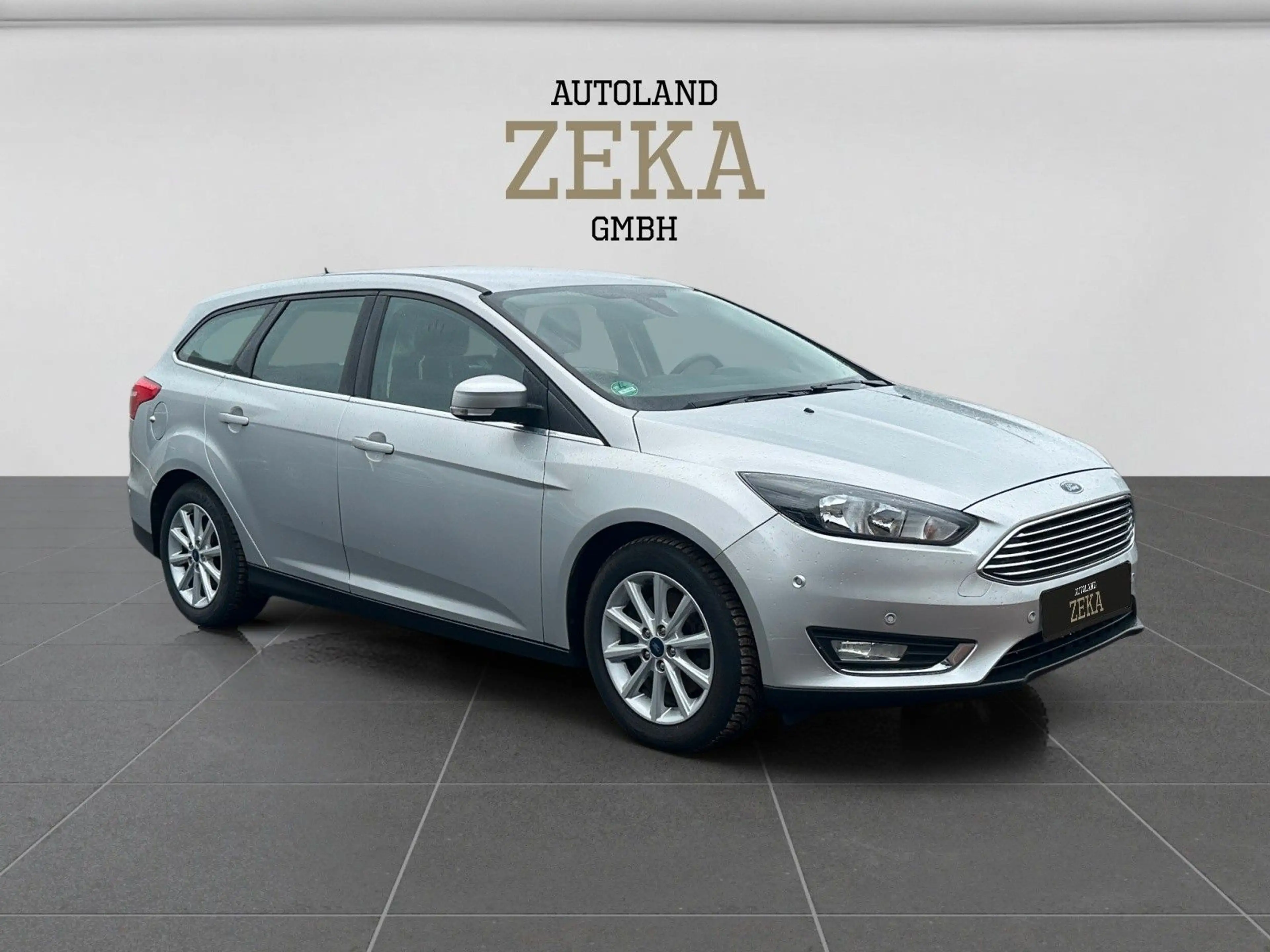 Ford Focus Turnier  1.5l*Titanium*PDC*