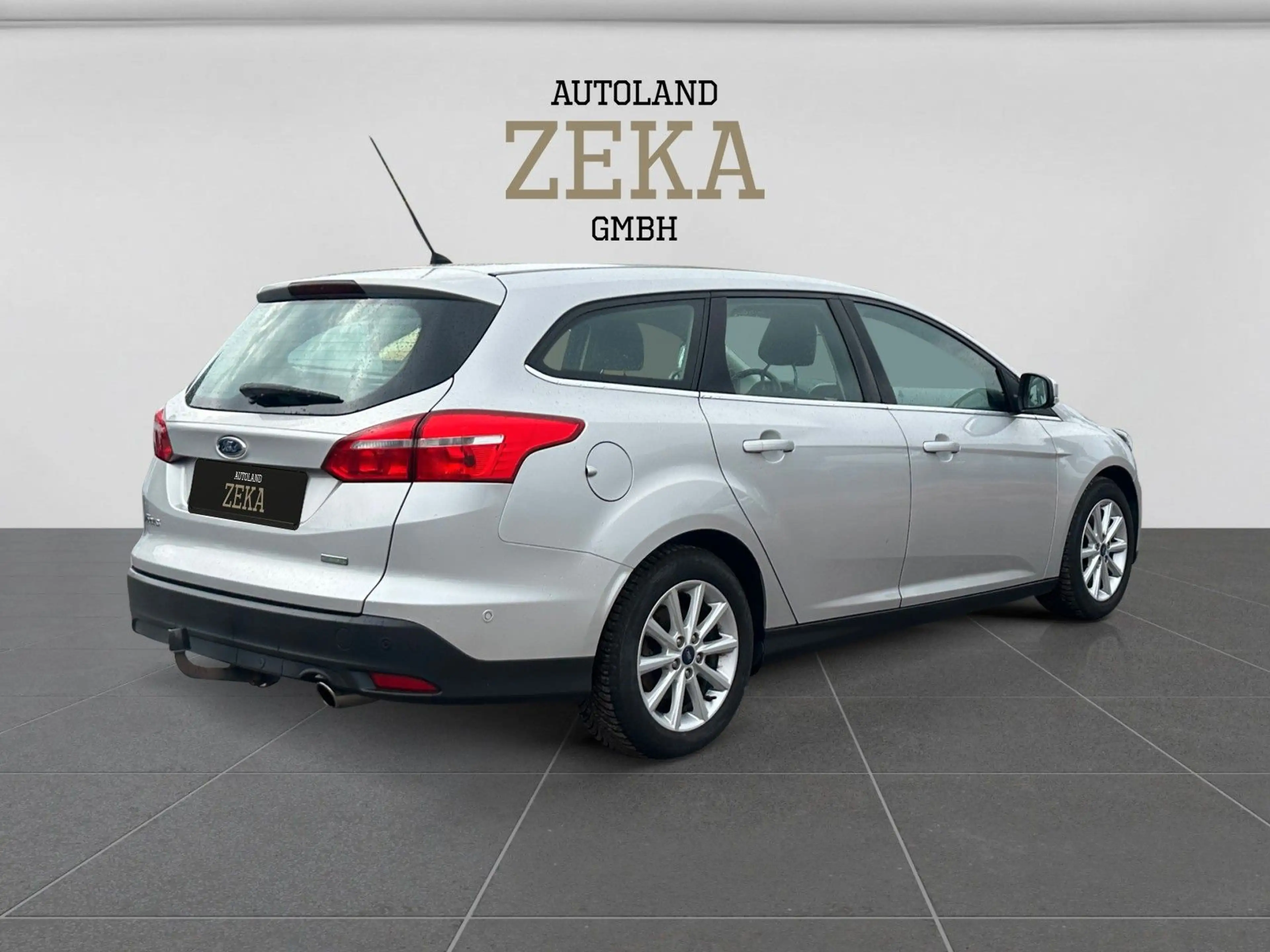 Ford Focus Turnier 1.5l*Titanium*PDC* — photo 10