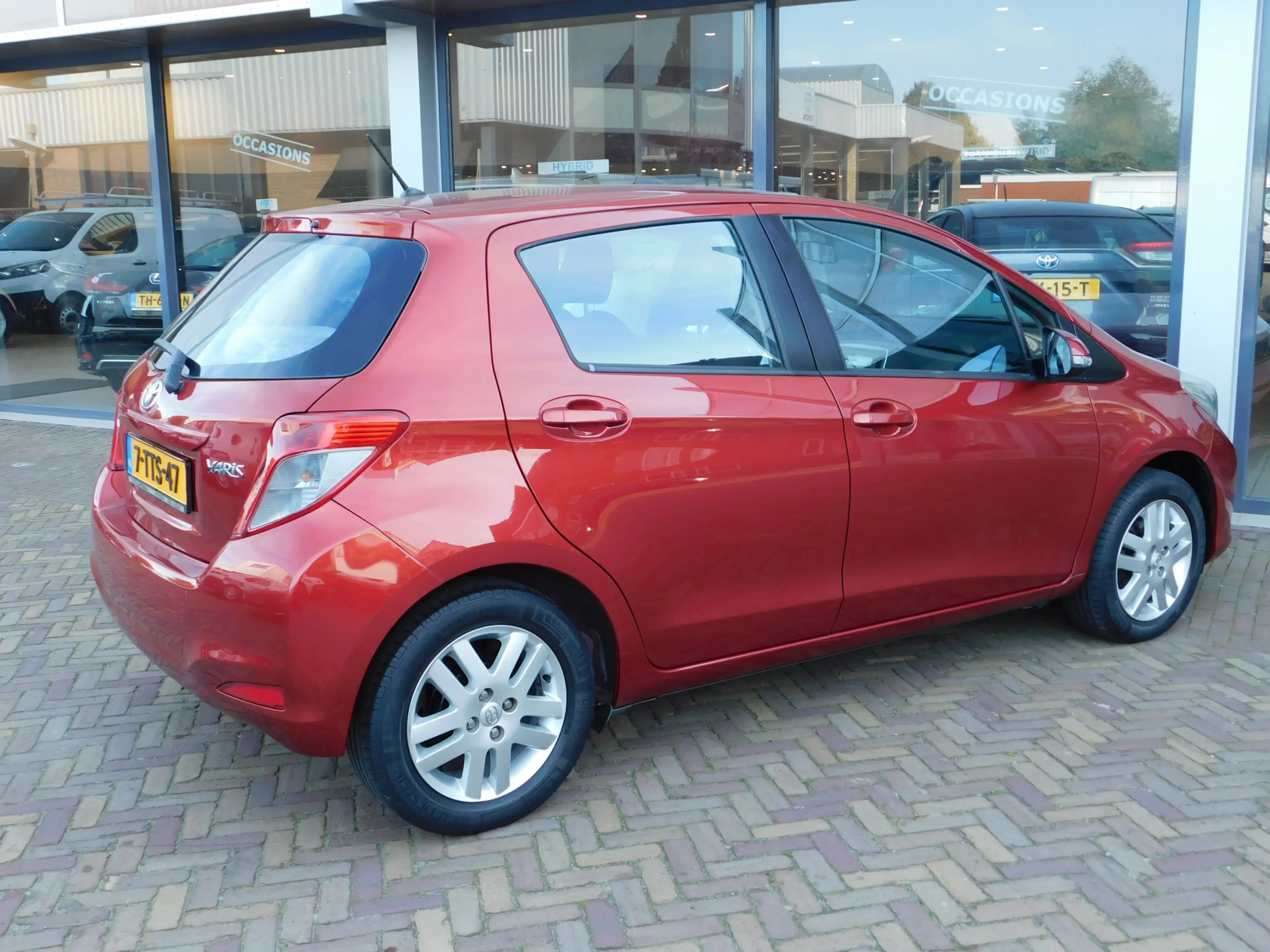 Toyota Yaris 1.3 VVT-i Now — photo 6