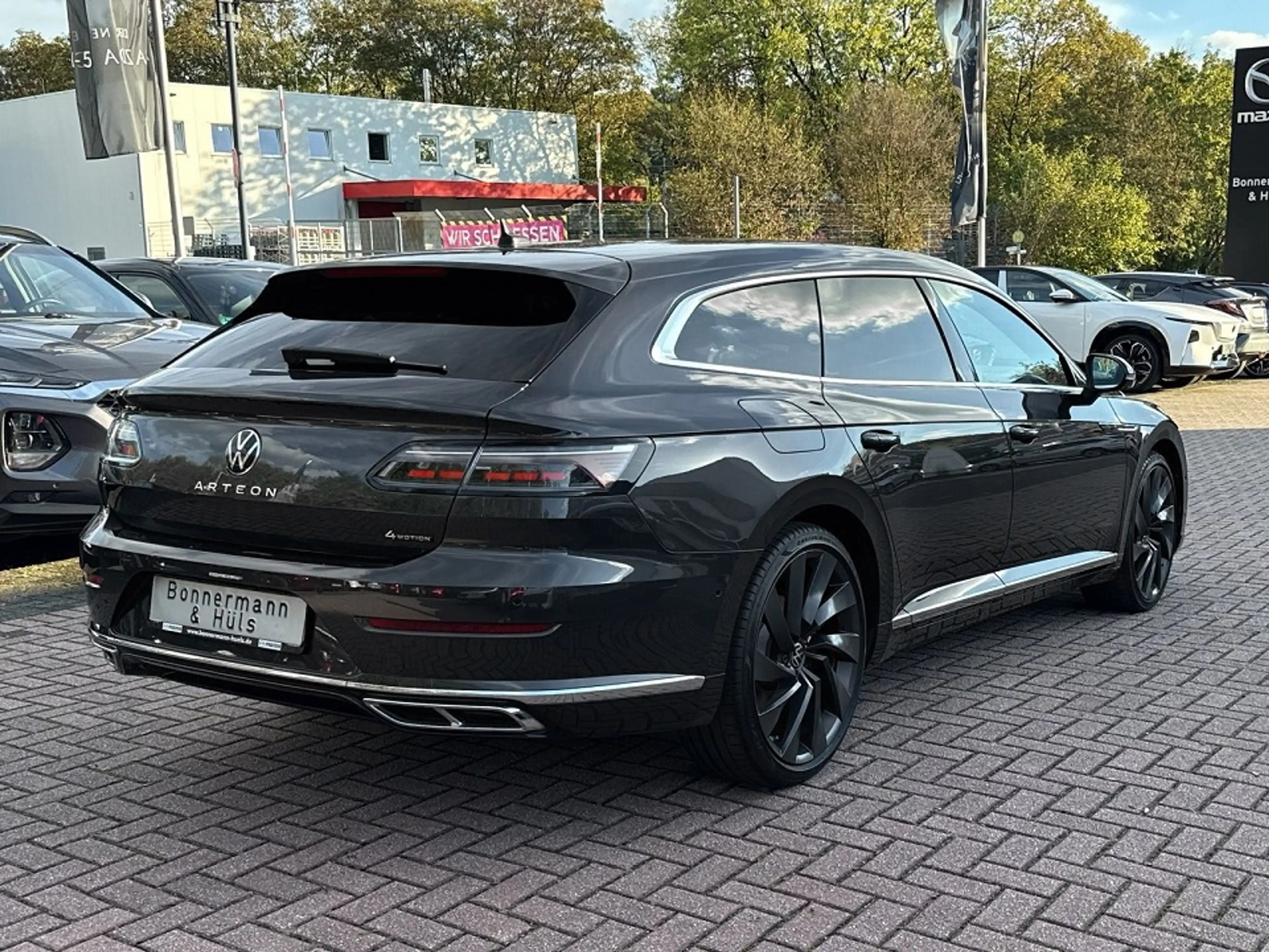 Volkswagen Arteon Shooting Brake 2.0 TDI R-Line — photo 3