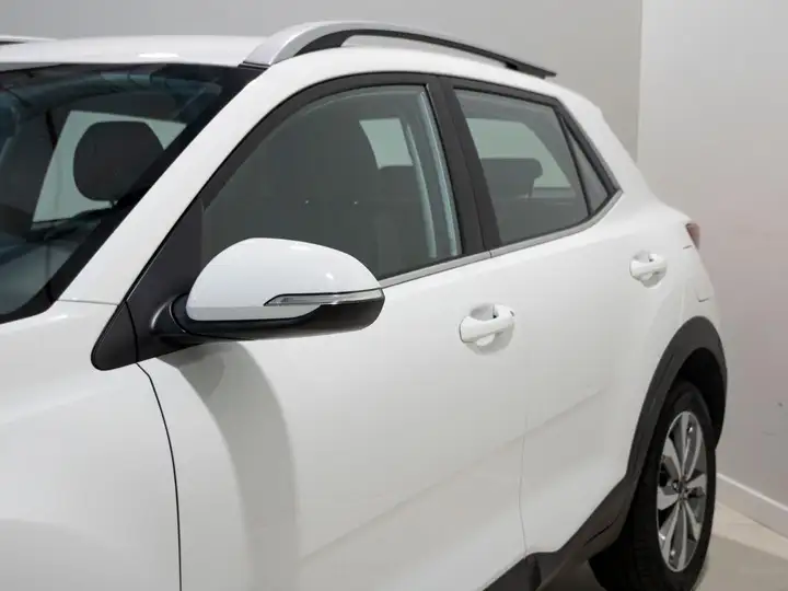 Kia Stonic 2024, foto 4