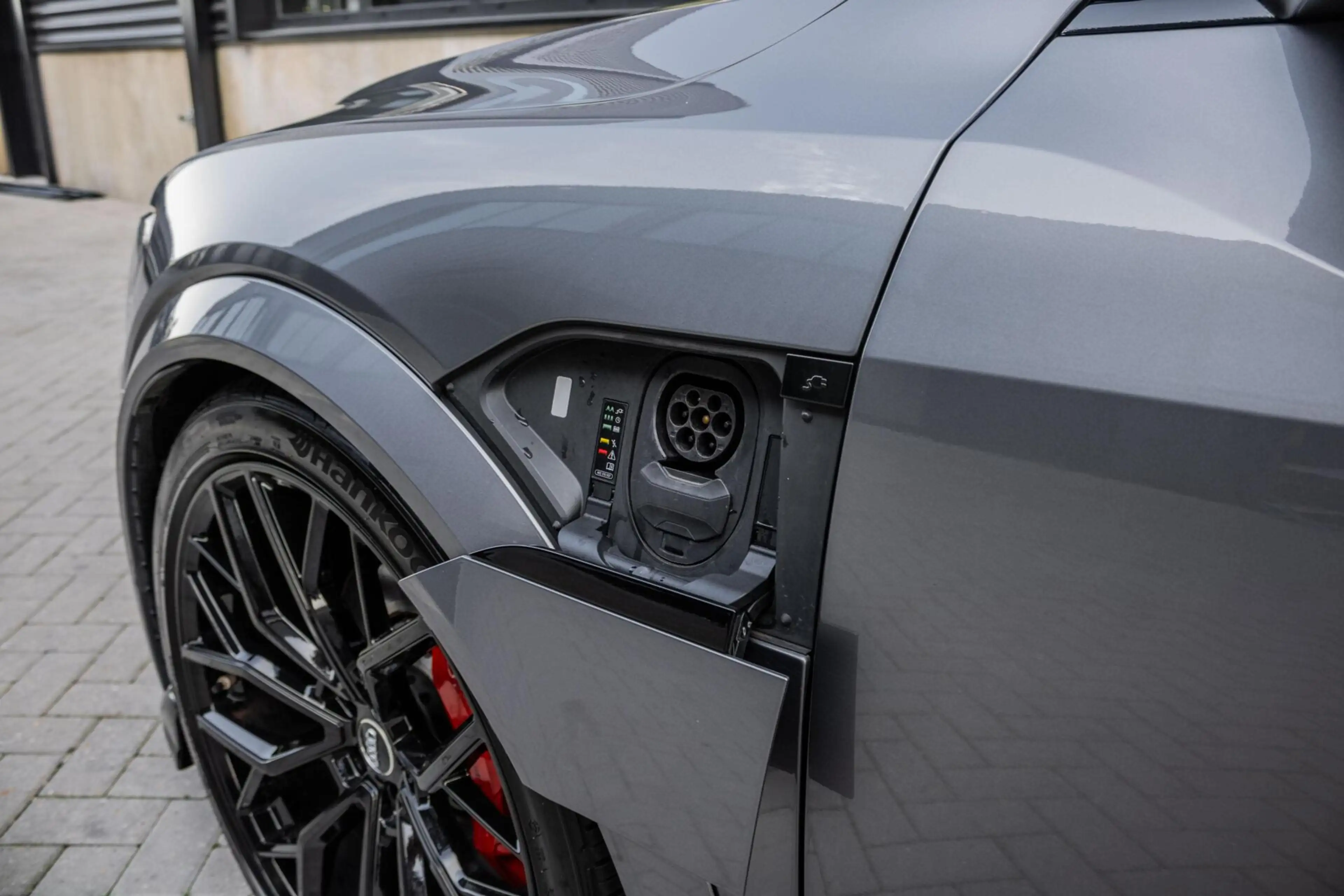 Audi e-tron 50 Quattro S 71 kWh | PANO | LEER | CARPLAY | 23" — photo 13