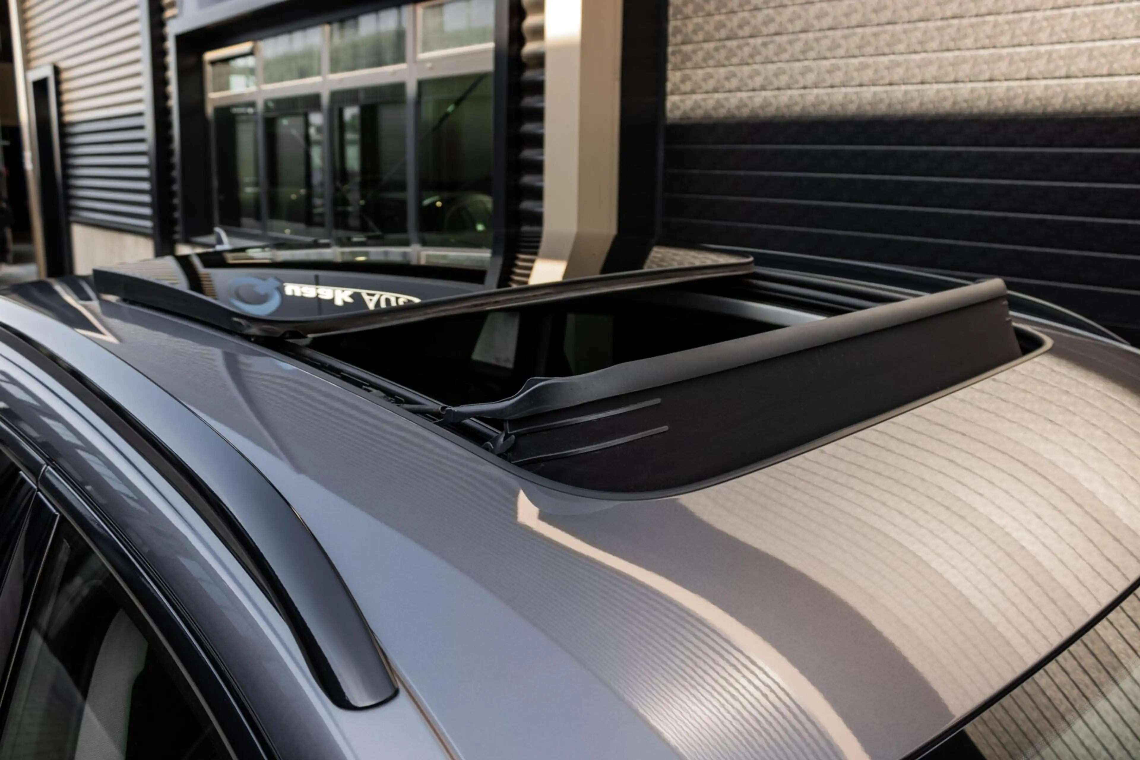 Audi e-tron 50 Quattro S 71 kWh | PANO | LEER | CARPLAY | 23" — photo 11