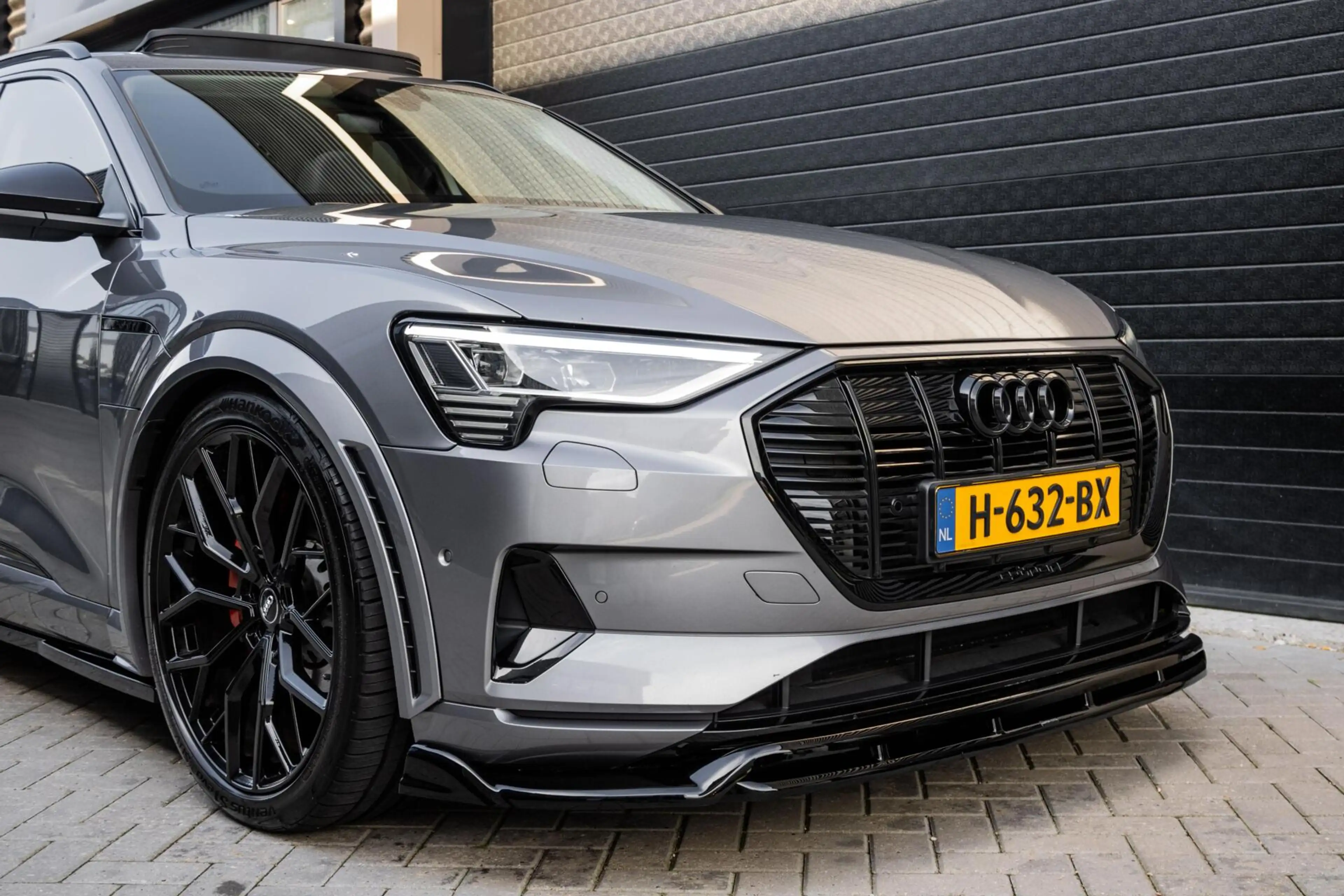 Audi e-tron 50 Quattro S 71 kWh | PANO | LEER | CARPLAY | 23" — photo 6