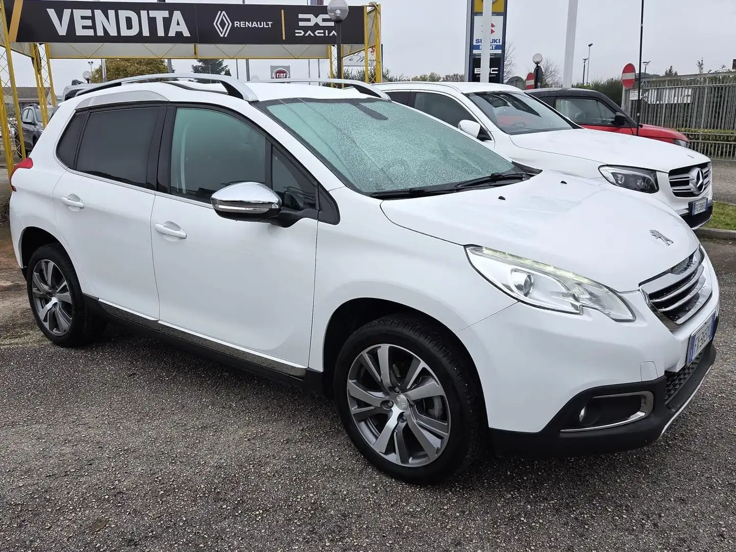 Peugeot 2008 1.6 bluehdi Allure s Blanco - 2