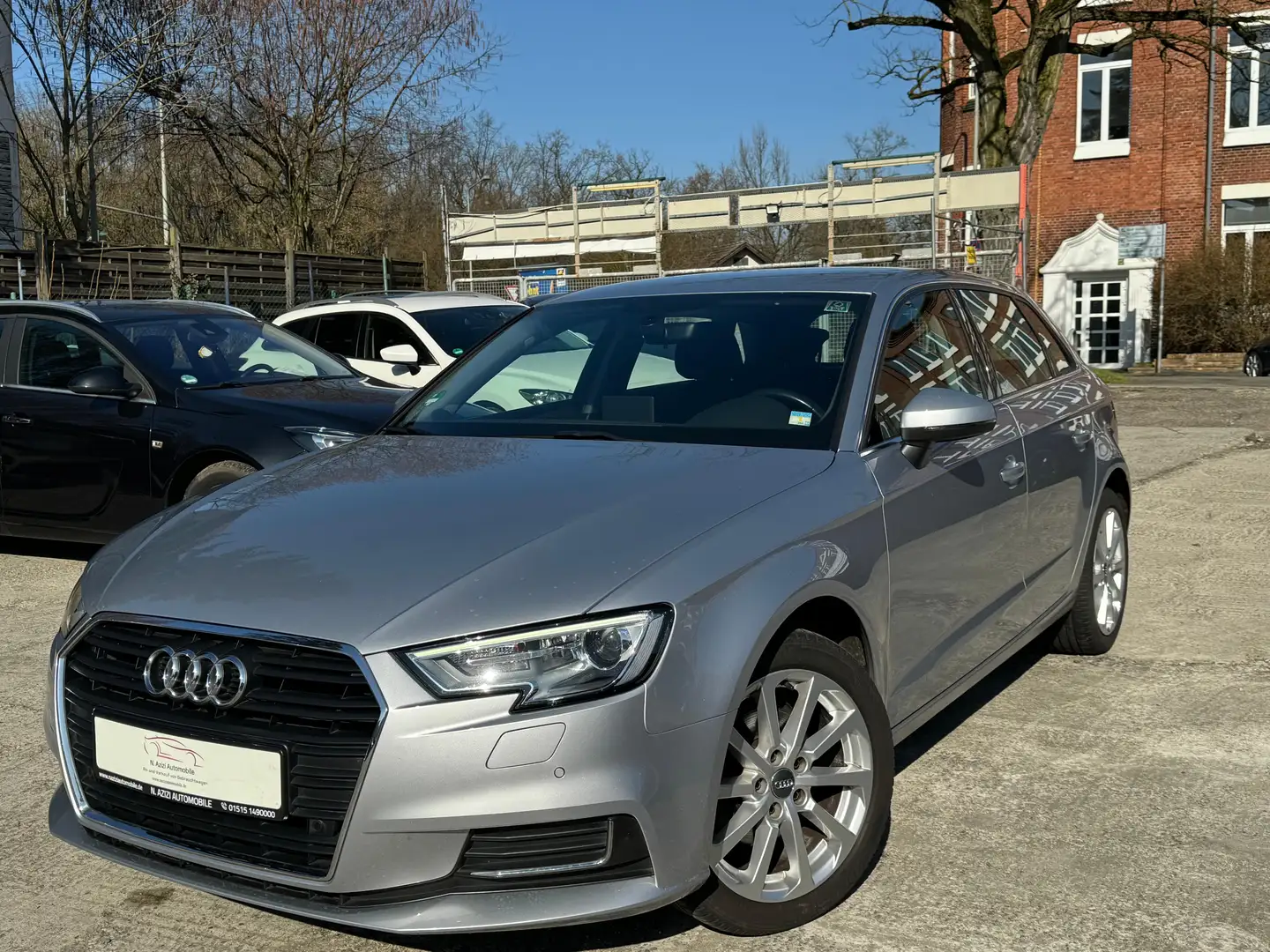 Audi A3 Sportback 30 g-tron design*Navi*Sitzheizung* Silber - 1