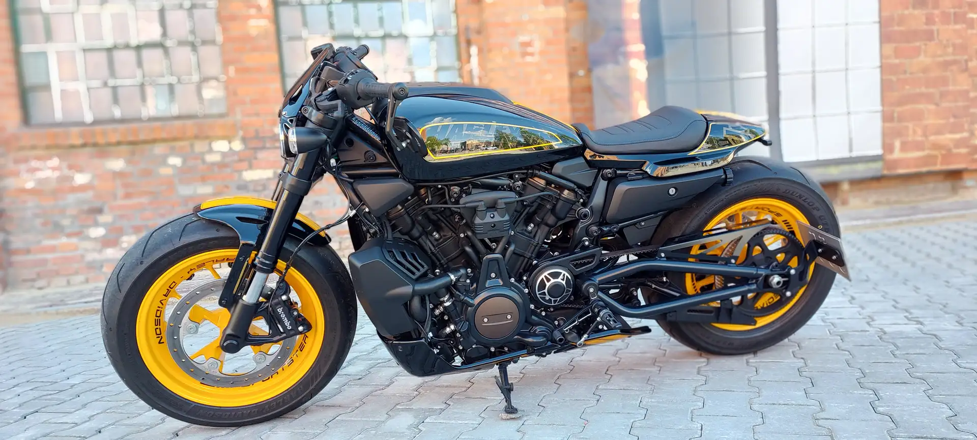 Harley-Davidson Sportster Sportster s 1250 Custom Schwarz - 1
