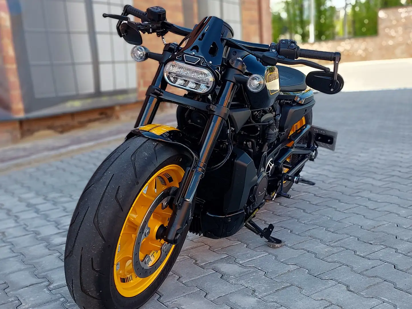 Harley-Davidson Sportster Sportster s 1250 Custom Schwarz - 2