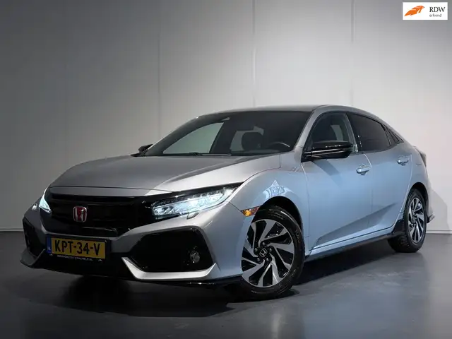 Honda Civic 1.5 i-VTEC Sport /Clima/ACC/PDC+Camera/LED/CarPlay
