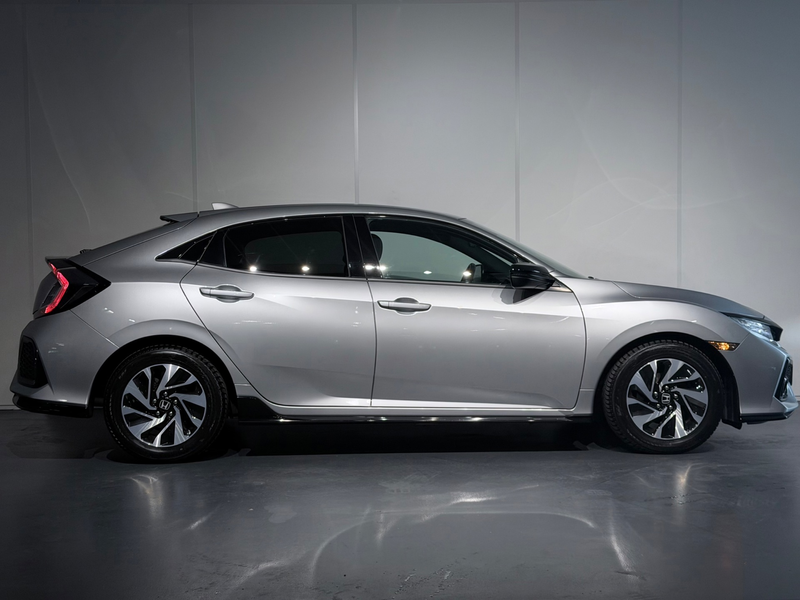 Honda Civic 1.5 i-VTEC Sport /Clima/ACC/PDC+Camera/LED/CarPlay — photo 21