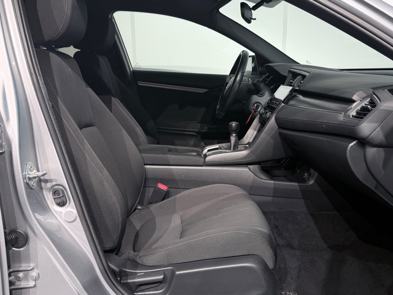 Honda Civic 1.5 i-VTEC Sport /Clima/ACC/PDC+Camera/LED/CarPlay — photo 28