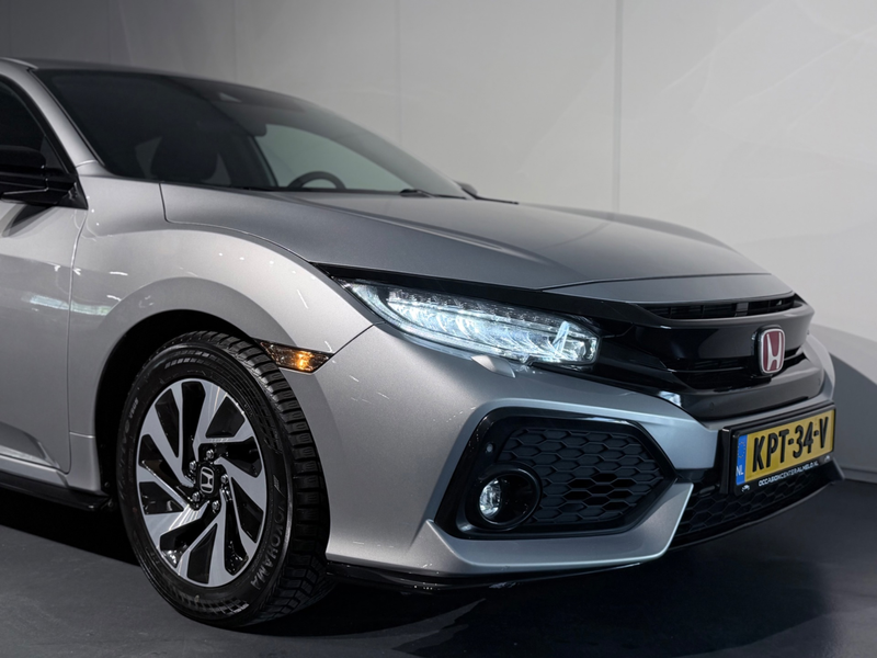 Honda Civic 1.5 i-VTEC Sport /Clima/ACC/PDC+Camera/LED/CarPlay — photo 26
