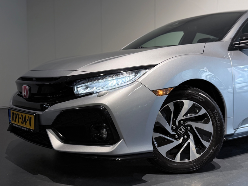 Honda Civic 1.5 i-VTEC Sport /Clima/ACC/PDC+Camera/LED/CarPlay — photo 8