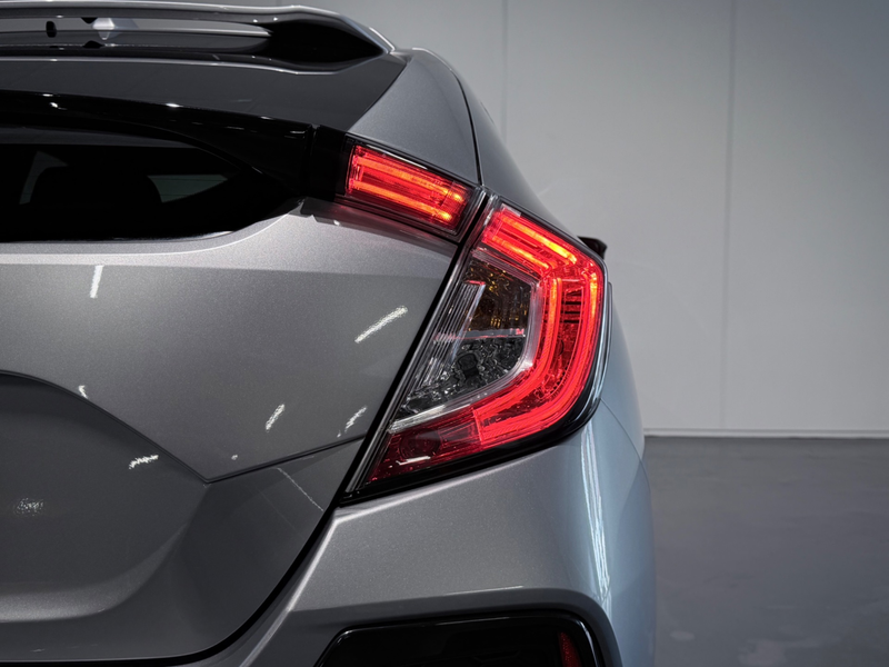 Honda Civic 1.5 i-VTEC Sport /Clima/ACC/PDC+Camera/LED/CarPlay — photo 18