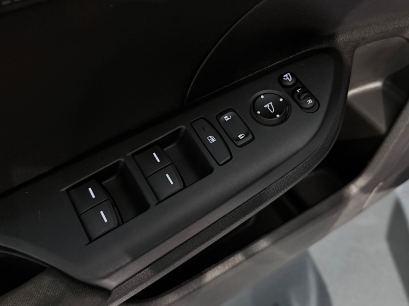 Honda Civic 1.5 i-VTEC Sport /Clima/ACC/PDC+Camera/LED/CarPlay — photo 31