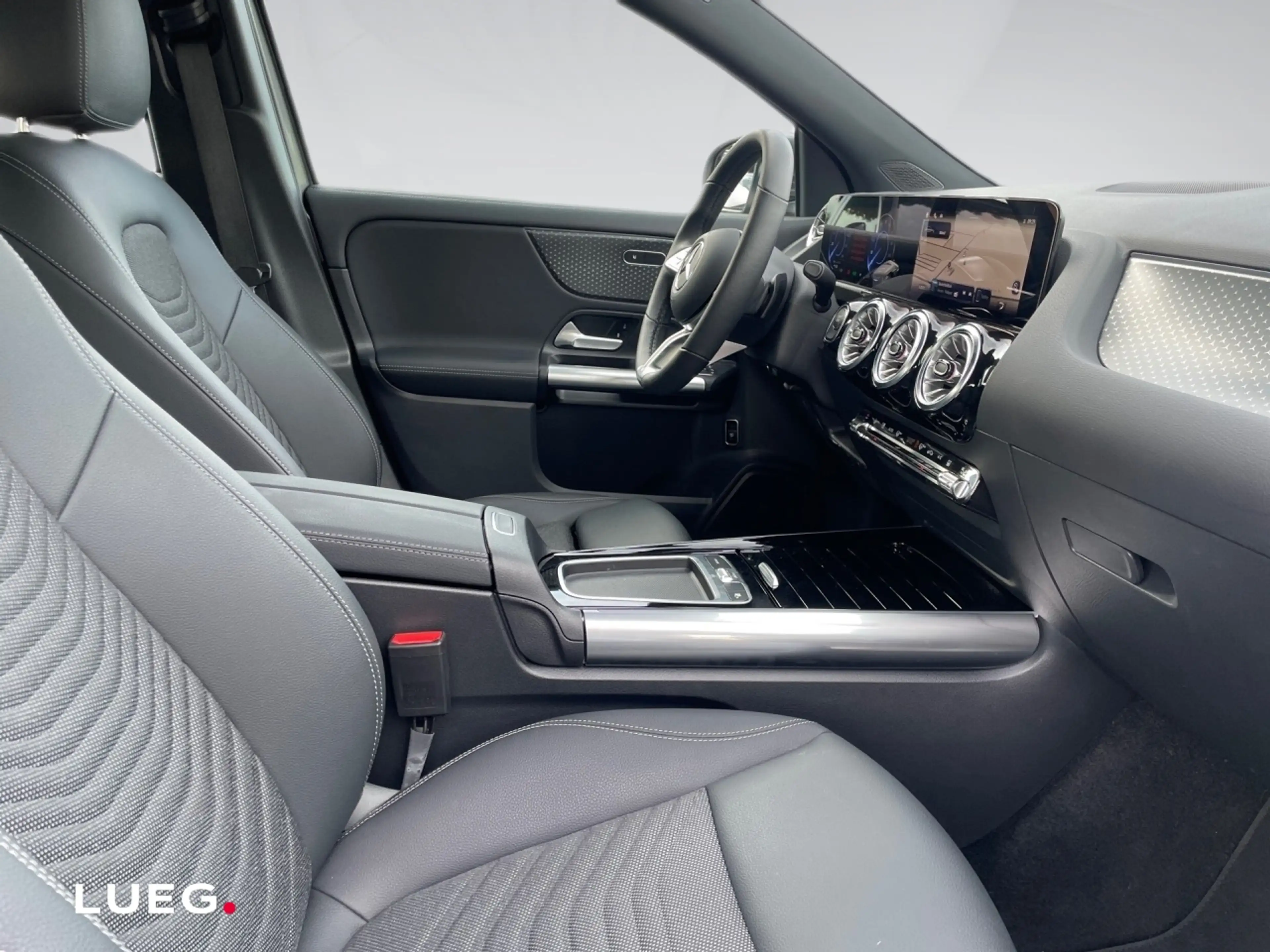 Mercedes-Benz EQA 250 + PROGRESSIVE+RÜCKFKAM+LENKRHZ+VERKZERK — photo 9