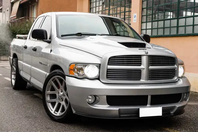 Dodge RAM 8.3 SRT-10 - V10 VIPER POWERED 507CV – IVA ESPOS