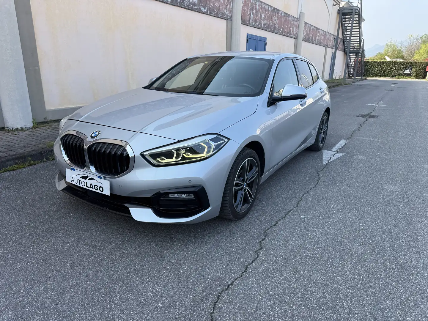 BMW 118 118d Sport auto Grigio - 2