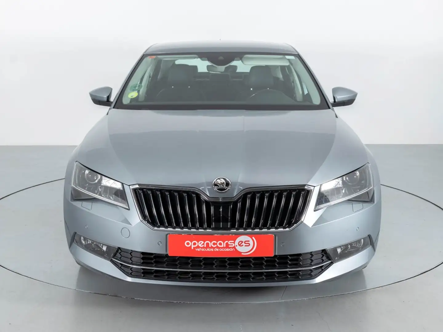 Skoda Superb STYLE 2,0 TDI 150CV DSG Gris - 2