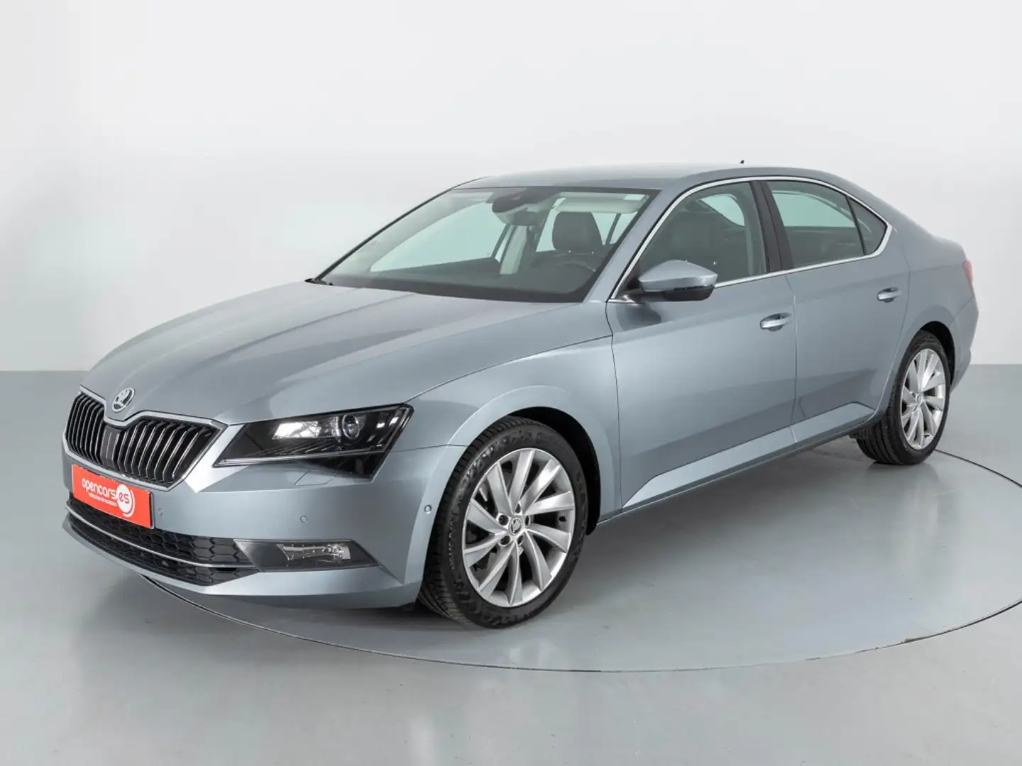 Skoda Superb STYLE 2,0 TDI 150CV DSG Gris - 1