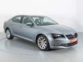 Skoda Superb STYLE 2,0 TDI 150CV DSG Gris - thumbnail 3