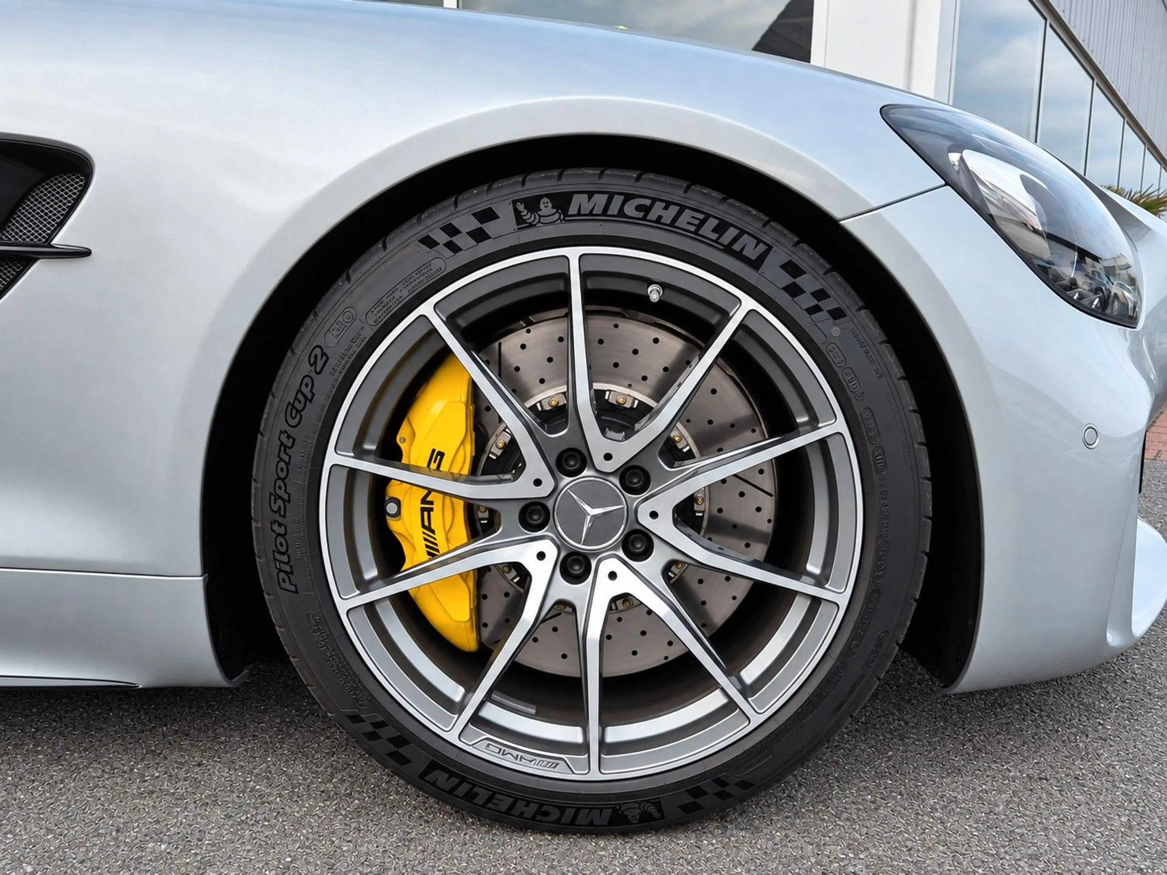 Mercedes-Benz AMG GT R Coupe/Orig. 590 km! Neuwagen — photo 7