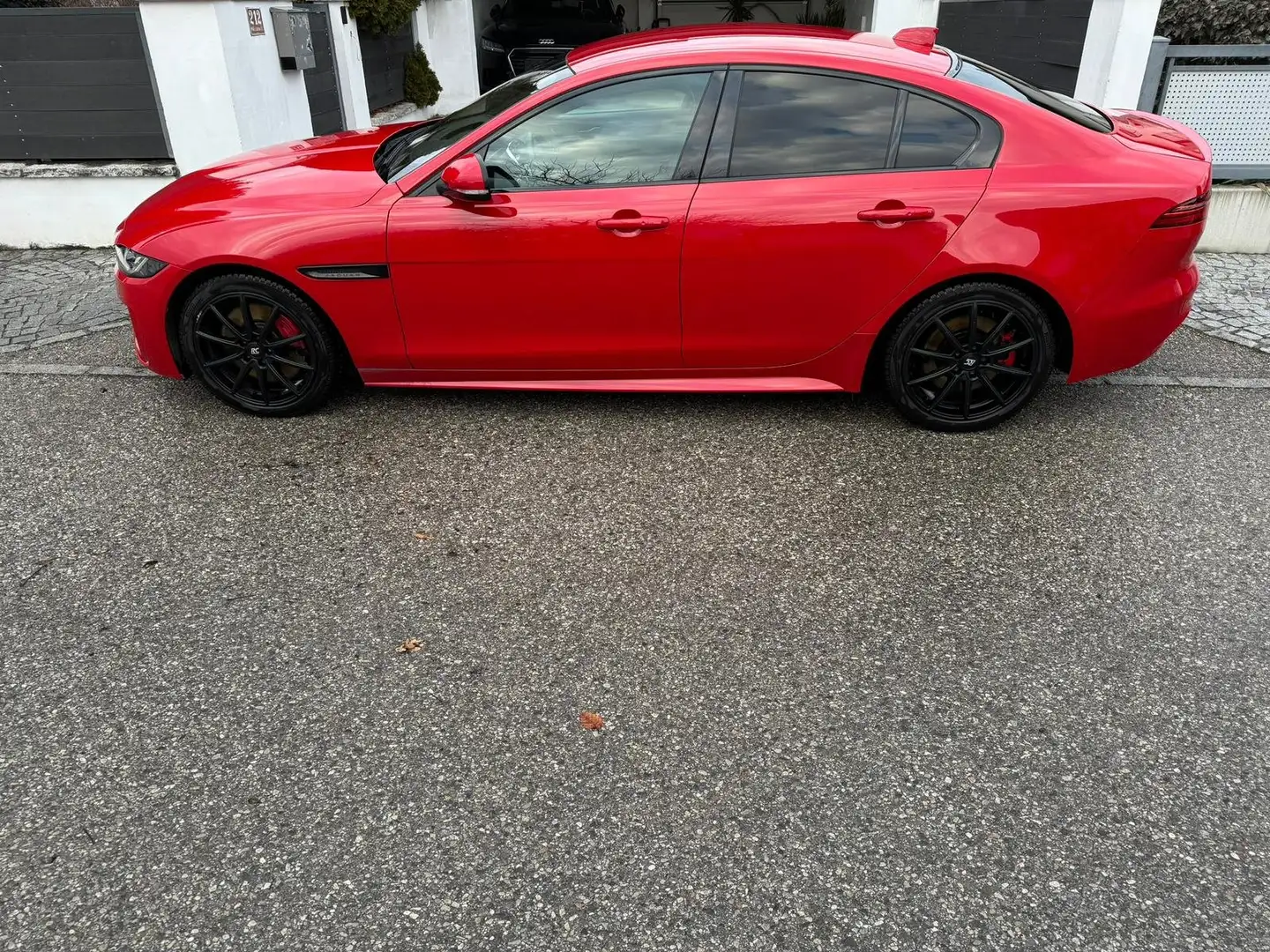 Jaguar XE XE P250 S Aut. S Rot - 1