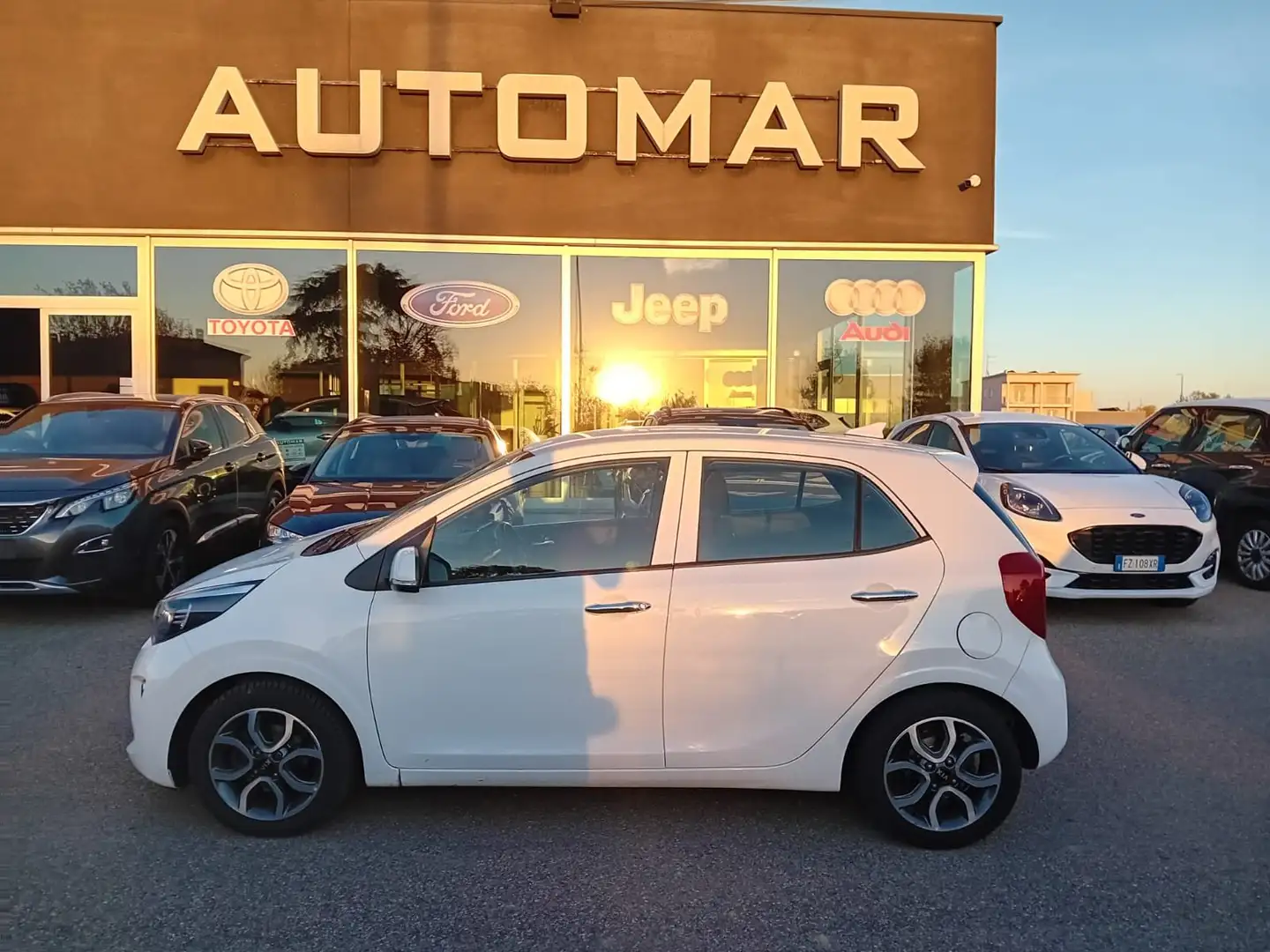 Kia Picanto 1.0 Gpl 65 CV E6 Bianco - 1