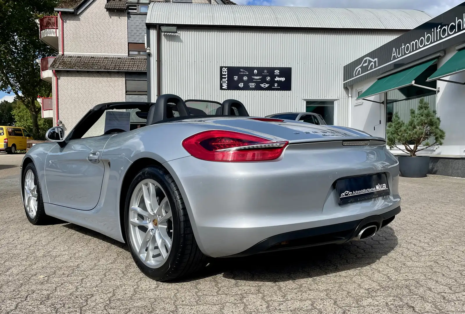 Porsche Boxster Boxster 2.7 +19"Alu+JAHRESWAGENZUST.+Alle Insp PZ Silber - 2