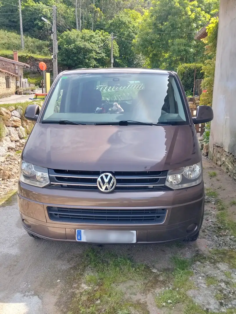 Volkswagen T5 Caravelle 2.0TDI Trendline DSG Marrón - 2